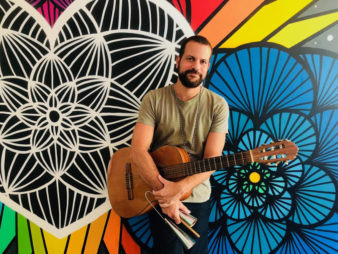 parceiro-de-sandy-e-iorc,-daniel-lopes-cai-no-samba-com-o-ep