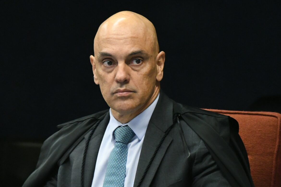 moraes-determina-bloqueio-da-rede-social-rumble-no-brasil